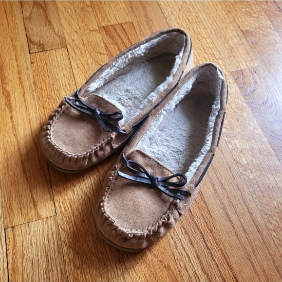 Shoes - Faux Fur-lined Moccasins